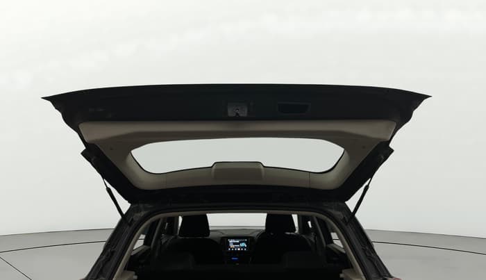 2021 Mahindra XUV300 W4 1.2 PETROL, Petrol, Manual, 63,929 km, Boot Door Open