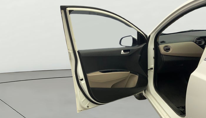 2018 Hyundai Xcent S 1.2, Petrol, Manual, 91,238 km, LHS Front Door