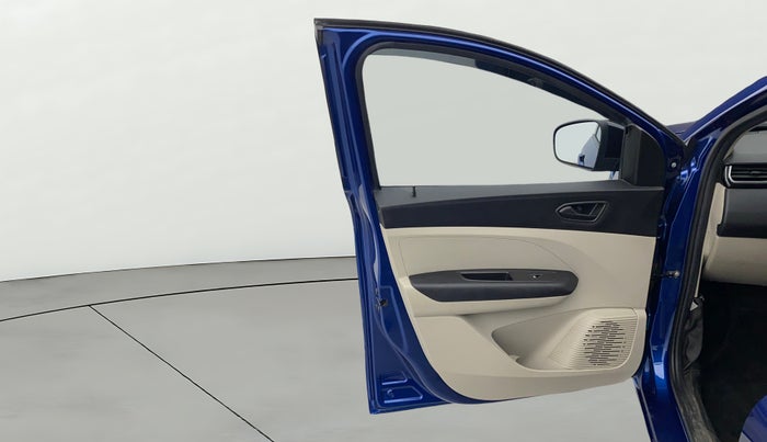 2022 Renault TRIBER RXT, Petrol, Manual, 21,671 km, LHS Front Door