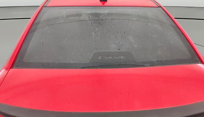 2017 Chevrolet Cruze LTZ AT, Diesel, Automatic, 1,39,509 km, Rear Windshield