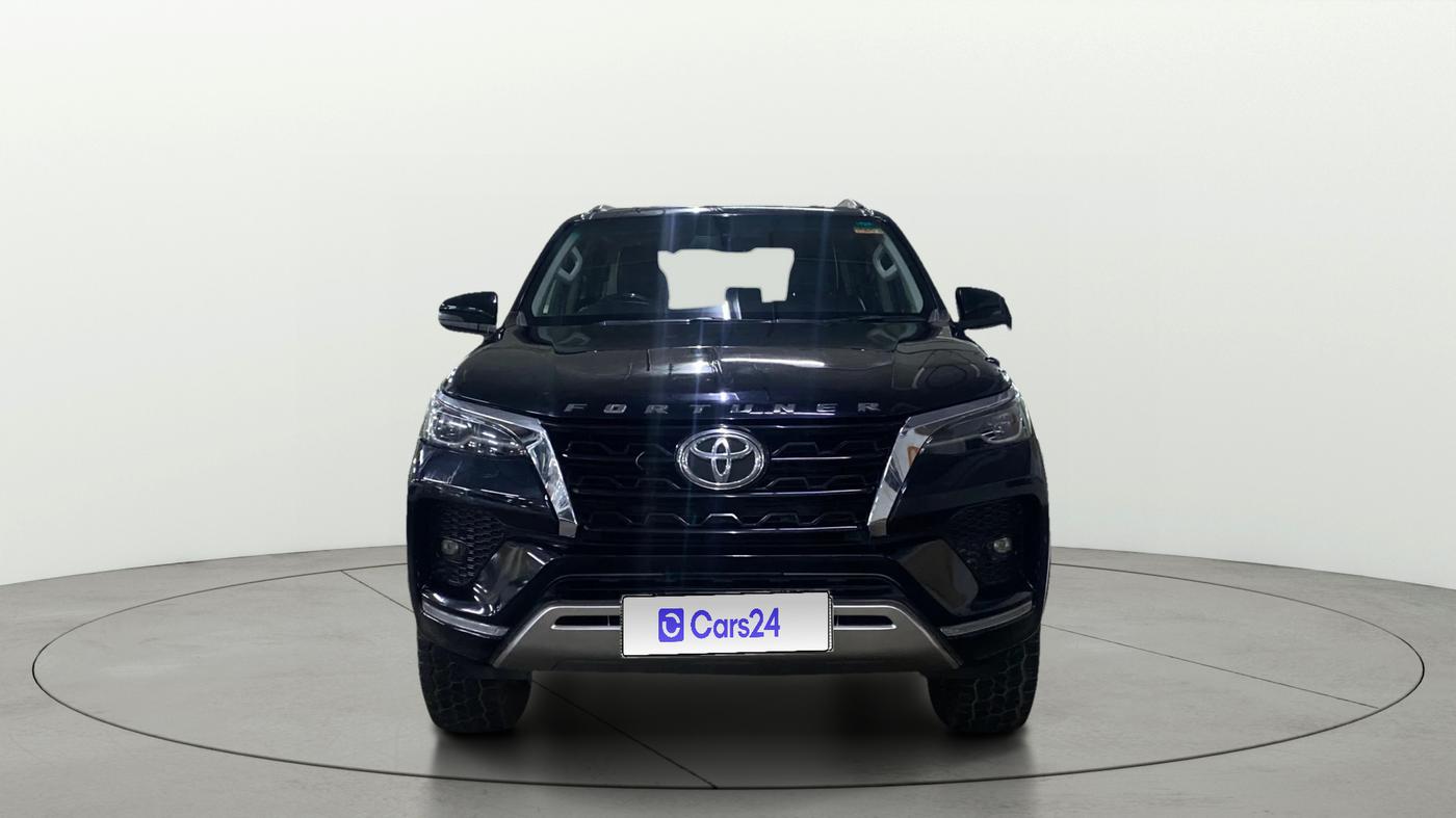 2024 Toyota Fortuner 4X2 MT 2.8 DIESEL, Diesel, Manual, 60,847 km, Front