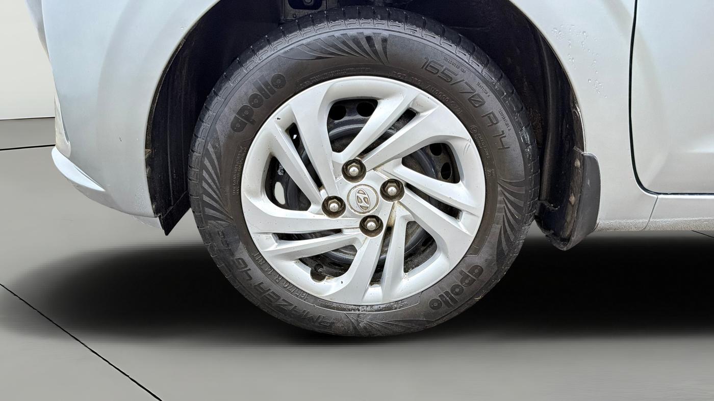 2021 Hyundai AURA S 1.2 CNG, CNG, Manual, 24,253 km, Left Front Wheel