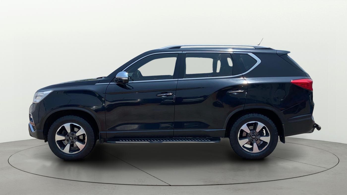 2019 Mahindra ALTURAS G4 4WD AT, Diesel, Automatic, 1,43,089 km, Left Side