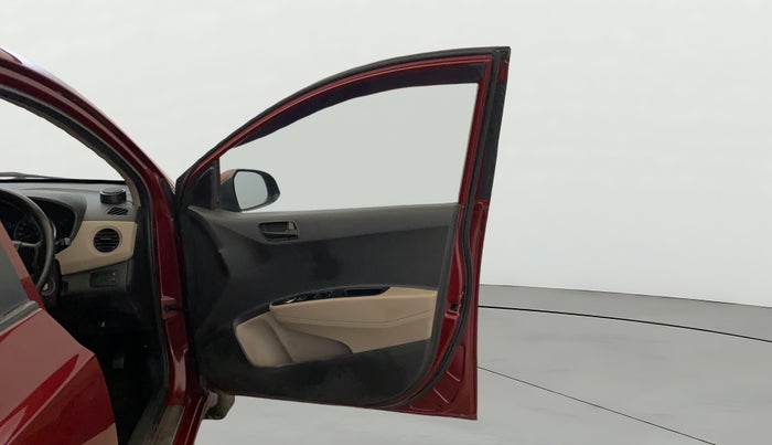 2014 Hyundai Grand i10 MAGNA 1.2 KAPPA VTVT, Petrol, Manual, 1,01,312 km, RHS Front Door