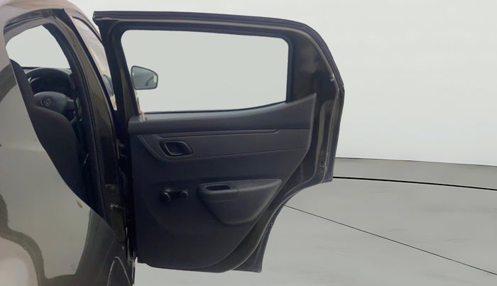 2016 Renault Kwid RXT 1.0, Petrol, Manual, 77,830 km, RHS Rear Door