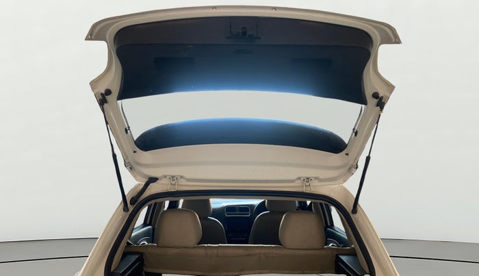 2013 Volkswagen Polo HIGHLINE DIESEL, Diesel, Manual, 83,205 km, Boot Door Open