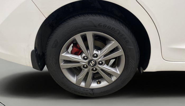 2018 Hyundai New Elantra 2.0 SX AT PETROL, Petrol, Automatic, 36,922 km, Right Rear Wheel