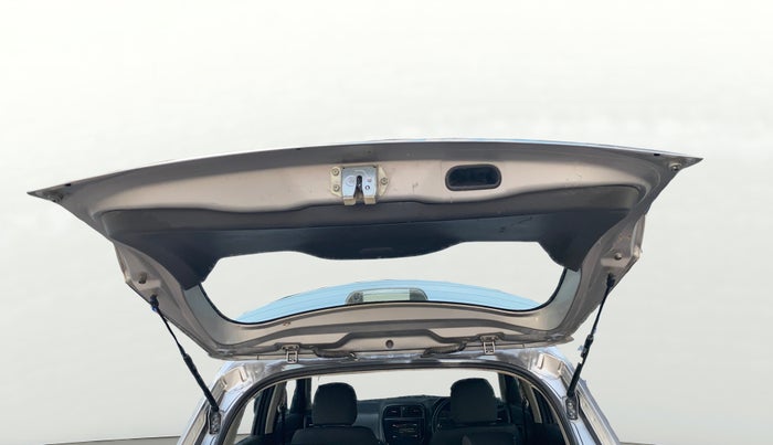 2017 Maruti Vitara Brezza ZDI PLUS, Diesel, Manual, 1,45,205 km, Boot Door Open