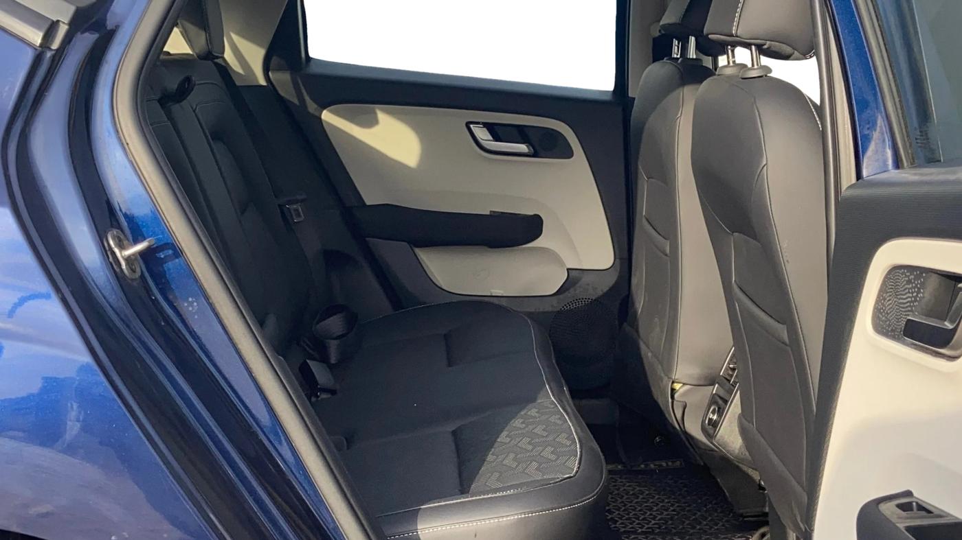 2022 Tata ALTROZ XZA PLUS, Petrol, Automatic, 24,271 km, Right Side Rear Door Cabin