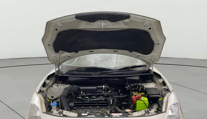 2020 Maruti Swift LXI, Petrol, Manual, 35,030 km, Open Bonet