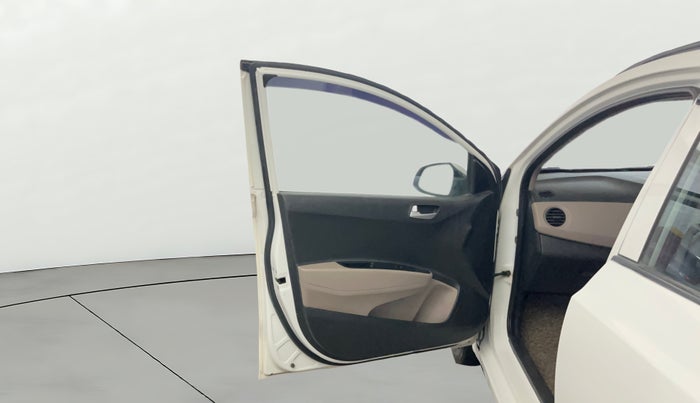 2017 Hyundai Grand i10 SPORTZ (O) 1.2 KAPPA VTVT, Petrol, Manual, 79,959 km, LHS Front Door