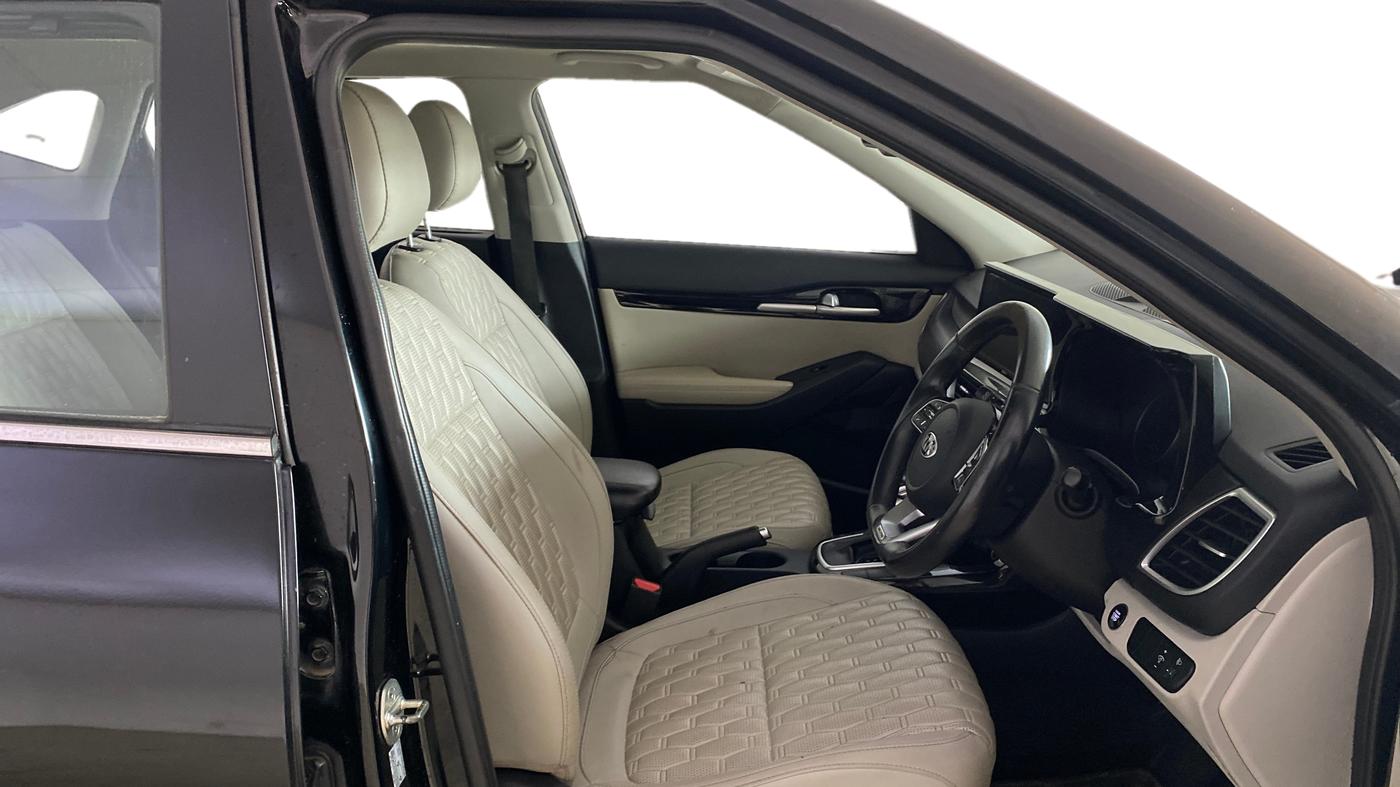 2020 KIA SELTOS HTX IVT 1.5 PETROL, Petrol, Automatic, 61,110 km, Right Side Front Door Cabin