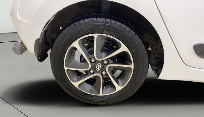 2017 Hyundai Grand i10 SPORTZ (O) AT 1.2 KAPPA VTVT, Petrol, Automatic, 45,708 km, Right Rear Wheel