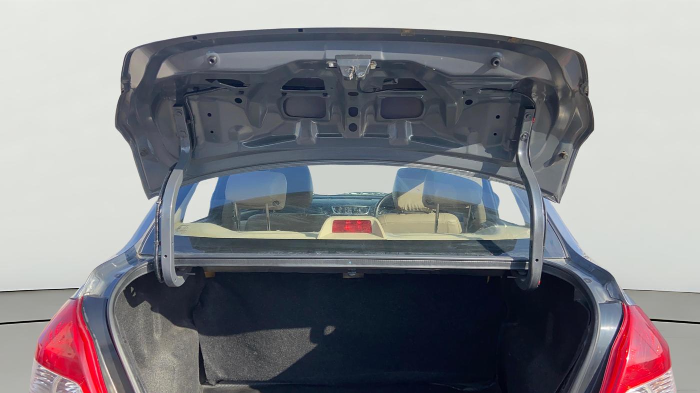 2014 Maruti Swift Dzire VXI, Petrol, Manual, 40,992 km, Boot Door Open