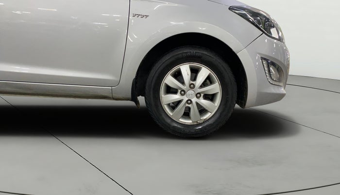 2013 Hyundai i20 SPORTZ 1.2, Petrol, Manual, 58,013 km, Right Front Wheel