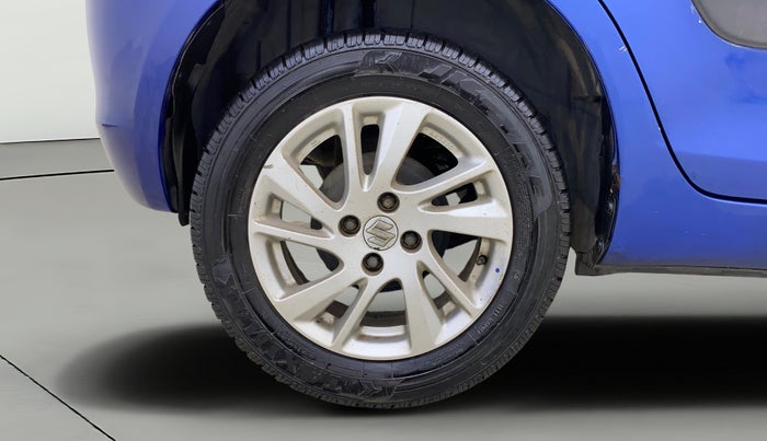 2014 Maruti Swift ZXI, Petrol, Manual, 46,071 km, Right Rear Wheel