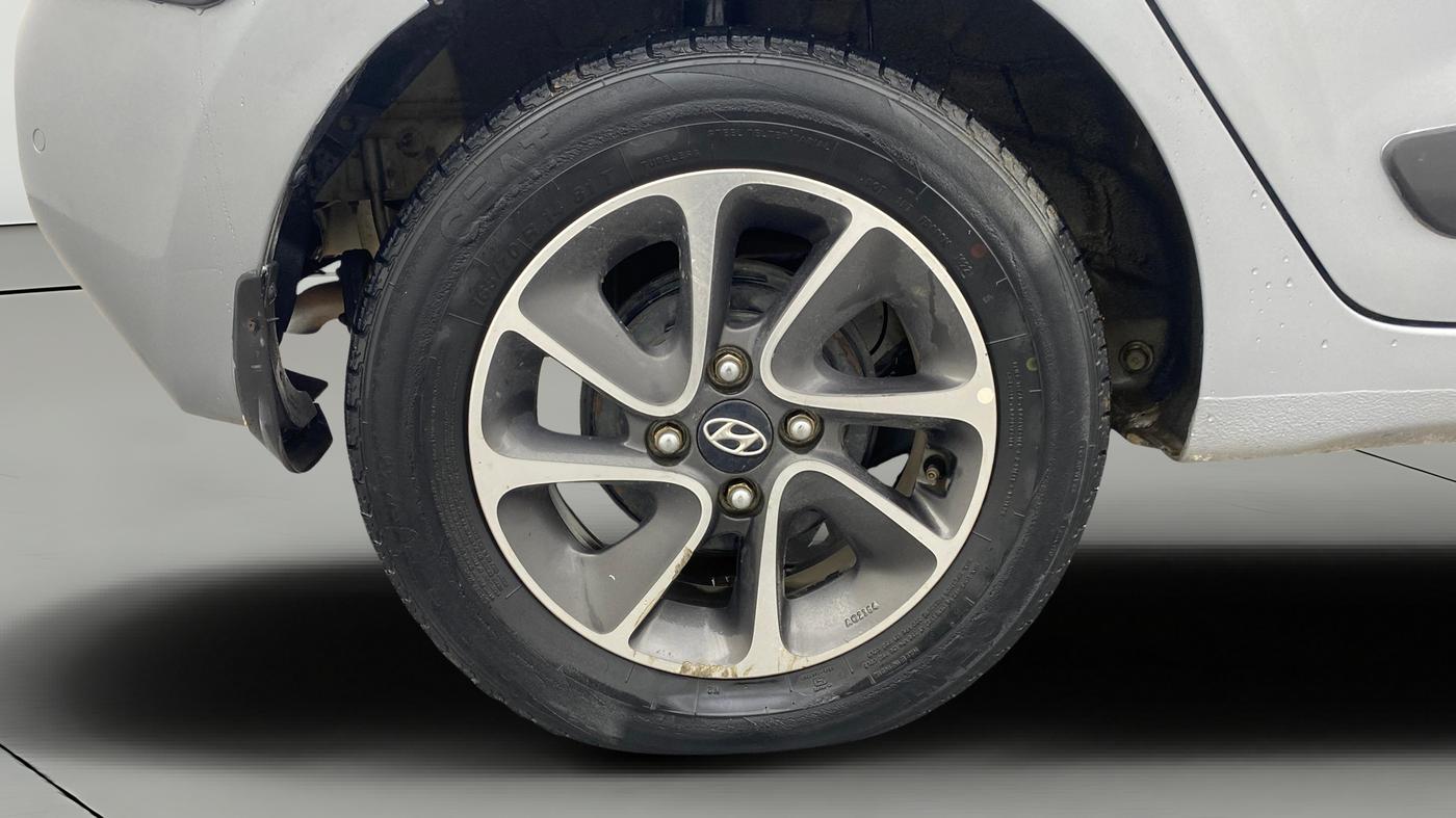 2019 Hyundai Grand i10 SPORTZ AT 1.2 KAPPA VTVT, Petrol, Automatic, 1,13,401 km, Right Rear Wheel