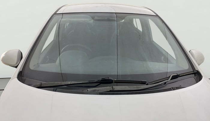 2016 Hyundai Xcent S 1.2 SPECIAL EDITION, Petrol, Manual, 1,07,283 km, Front Windshield
