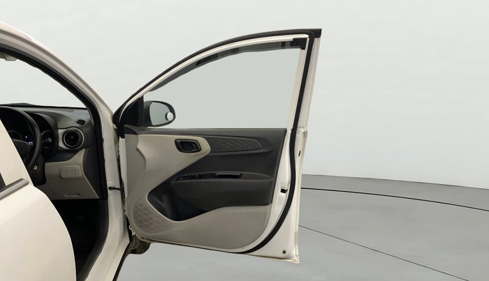 2021 Hyundai Grand i10 SPORTZ 1.2 KAPPA VTVT, Petrol, Manual, 29,791 km, RHS Front Door