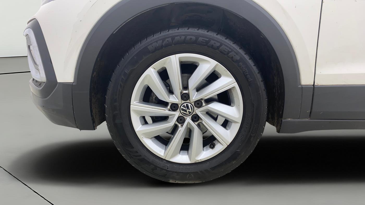 2025 Volkswagen TAIGUN Highline Plus 1.0 TSI AT, Petrol, Automatic, 9,799 km, Left Front Wheel