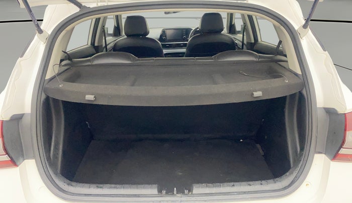 2022 Hyundai NEW I20 SPORTZ 1.5 MT, Diesel, Manual, 66,745 km, Boot Open Zoomed View