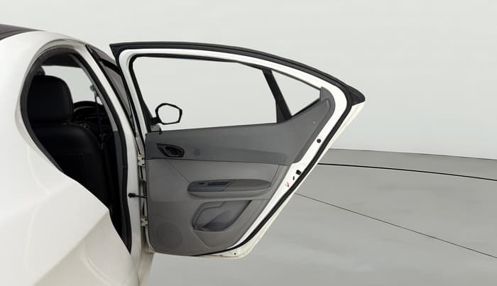 2022 Tata TIGOR XZ CNG, CNG, Manual, 71,249 km, RHS Rear Door