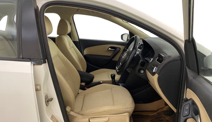 2016 Volkswagen Ameo HIGHLINE1.2L, Petrol, Manual, 41,265 km, Right Side Front Door Cabin
