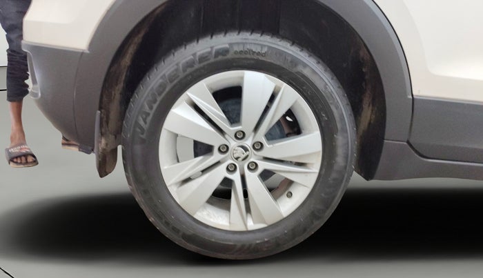 2023 Skoda KUSHAQ AMBITION 1.0L TSI MT, Petrol, Manual, 59,308 km, Right Rear Wheel