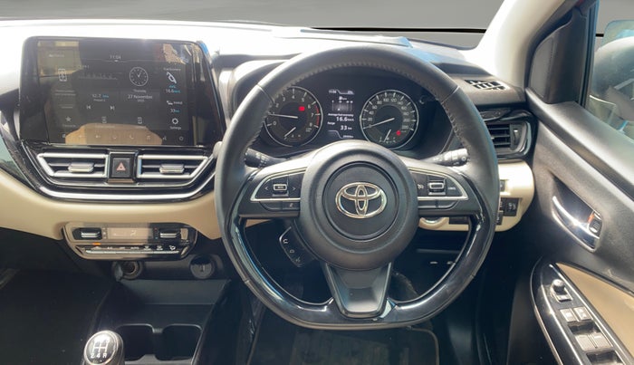 2022 Toyota Glanza V, Petrol, Manual, 26,462 km, Steering Wheel Close Up