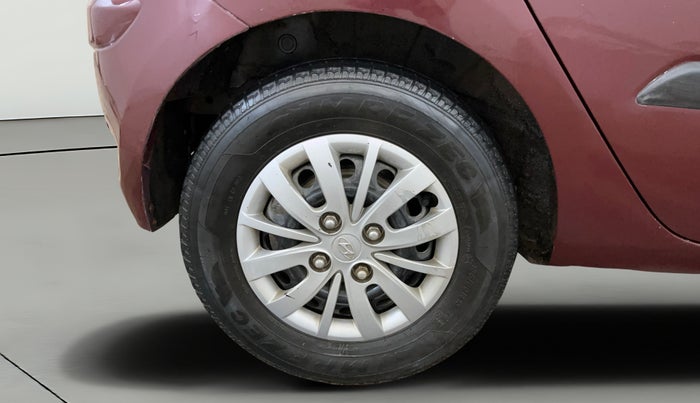 2014 Hyundai i10 SPORTZ 1.1, Petrol, Manual, 67,481 km, Right Rear Wheel