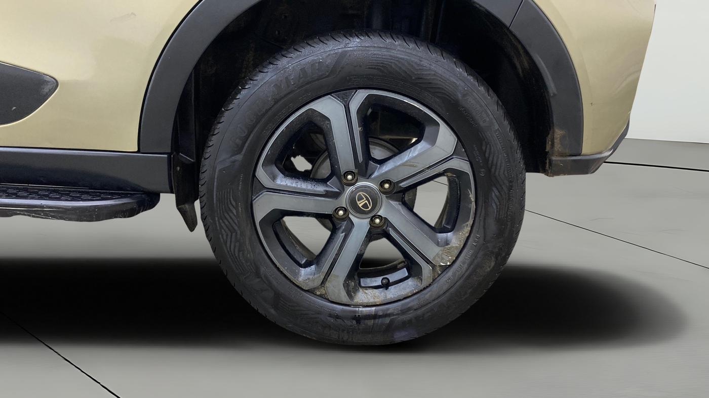2023 Tata NEXON XZA PLUS LUX SUNROOF KAZIRANGA PETROL, Petrol, Automatic, 79,935 km, Left Rear Wheel