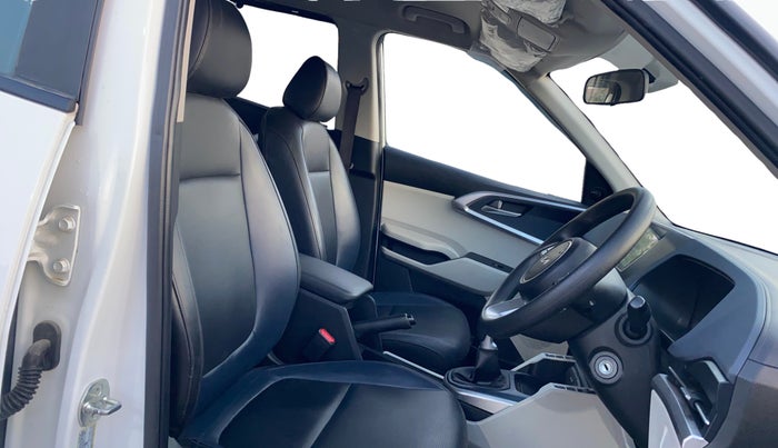 2024 KIA CARENS PREMIUM 1.5 PETROL 7 STR, Petrol, Manual, 20,724 km, Right Side Front Door Cabin