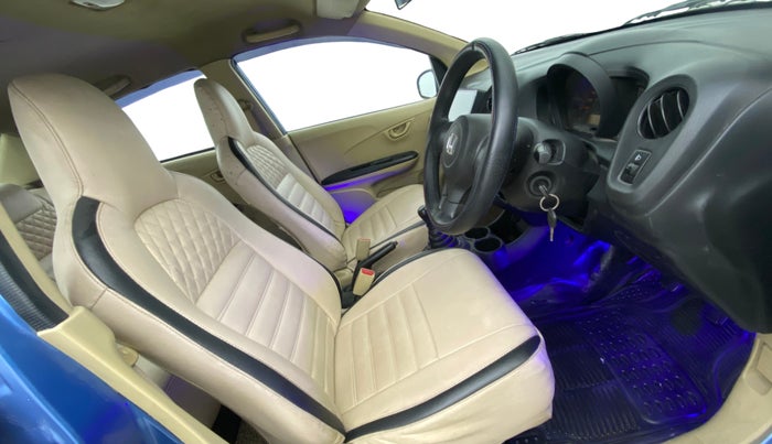 2014 Honda Amaze 1.2L I-VTEC EX, Petrol, Manual, 1,12,676 km, Right Side Front Door Cabin