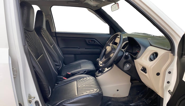 2021 Maruti New Wagon-R LXI CNG 1.0, CNG, Manual, 14,382 km, Right Side Front Door Cabin