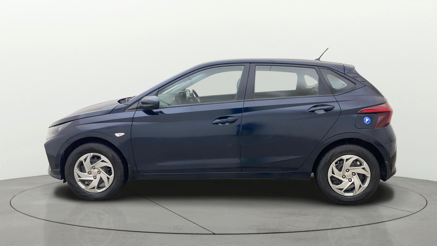 2021 Hyundai NEW I20 MAGNA 1.2 MT, Petrol, Manual, 74,520 km, Left Side