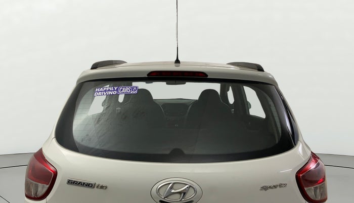 2017 Hyundai Grand i10 SPORTZ (O) 1.2 KAPPA VTVT, Petrol, Manual, 50,093 km, Rear Windshield