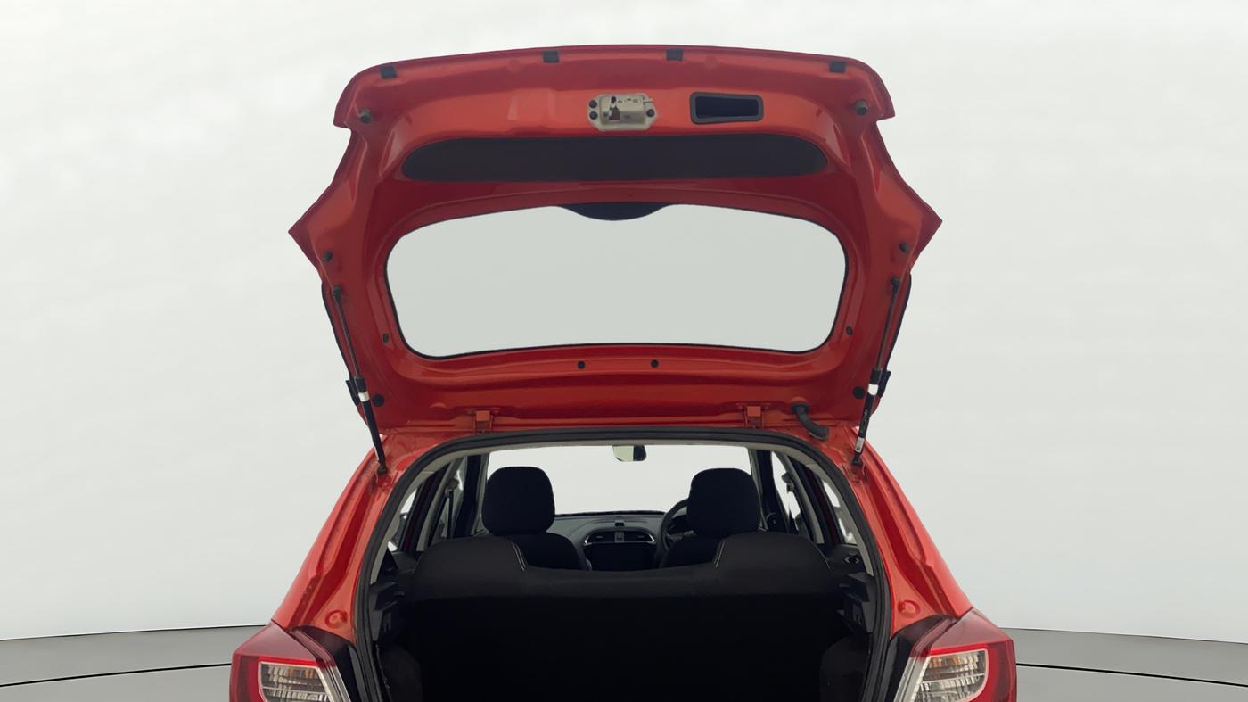 2023 Tata Tiago XT (O) PETROL, Petrol, Manual, 1,632 km, Boot Door Open