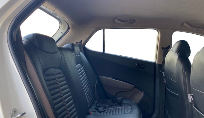 2014 Hyundai Grand i10 MAGNA 1.2 KAPPA VTVT, Petrol, Manual, 1,15,838 km, Right Side Rear Door Cabin