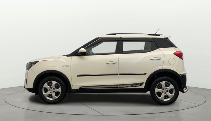 2022 Mahindra XUV300 W6 1.2 PETROL, Petrol, Manual, 41,291 km, Left Side
