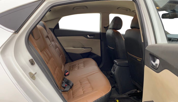 2019 Hyundai Verna 1.6 VTVT SX, Petrol, Manual, 76,503 km, Right Side Rear Door Cabin