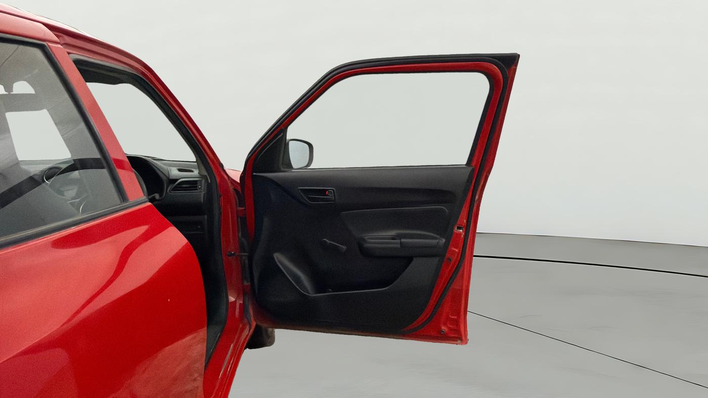 2018 Maruti Swift LXI, Petrol, Manual, 64,177 km, RHS Front Door