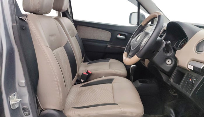 2016 Maruti Wagon R 1.0 VXI AMT, Petrol, Automatic, 49,646 km, Right Side Front Door Cabin