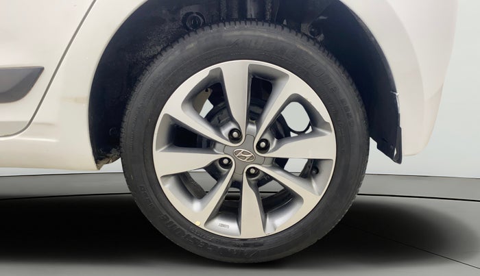 2015 Hyundai Elite i20 SPORTZ 1.4 (O) CRDI, Diesel, Manual, 92,667 km, Left Rear Wheel