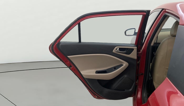 2015 Hyundai Elite i20 ASTA 1.2, CNG, Manual, 1,04,472 km, LHS Rear Door