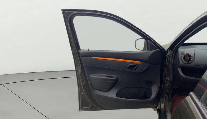 2018 Renault Kwid CLIMBER 1.0 AMT, Petrol, Automatic, 57,071 km, LHS Front Door