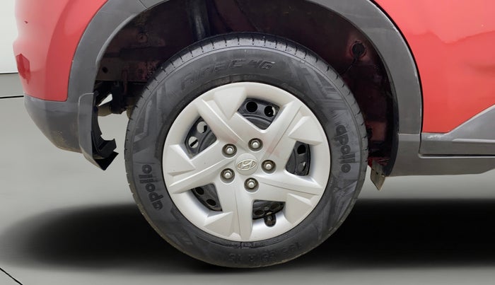 2021 Hyundai VENUE S 1.2, Petrol, Manual, 52,080 km, Right Rear Wheel