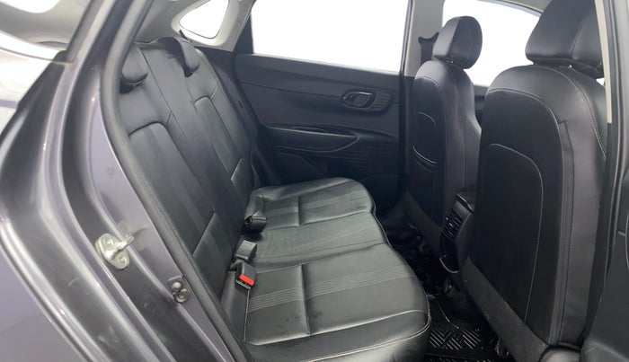 2020 Hyundai NEW I20 SPORTZ 1.0T GDI IMT, Petrol, Manual, 1,00,163 km, Right Side Rear Door Cabin
