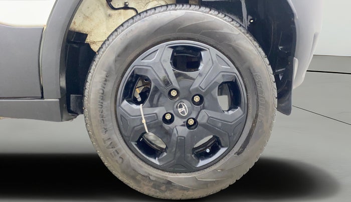 2024 Tata PUNCH ACCOMPLISHED MT, Petrol, Manual, 23,140 km, Left Rear Wheel
