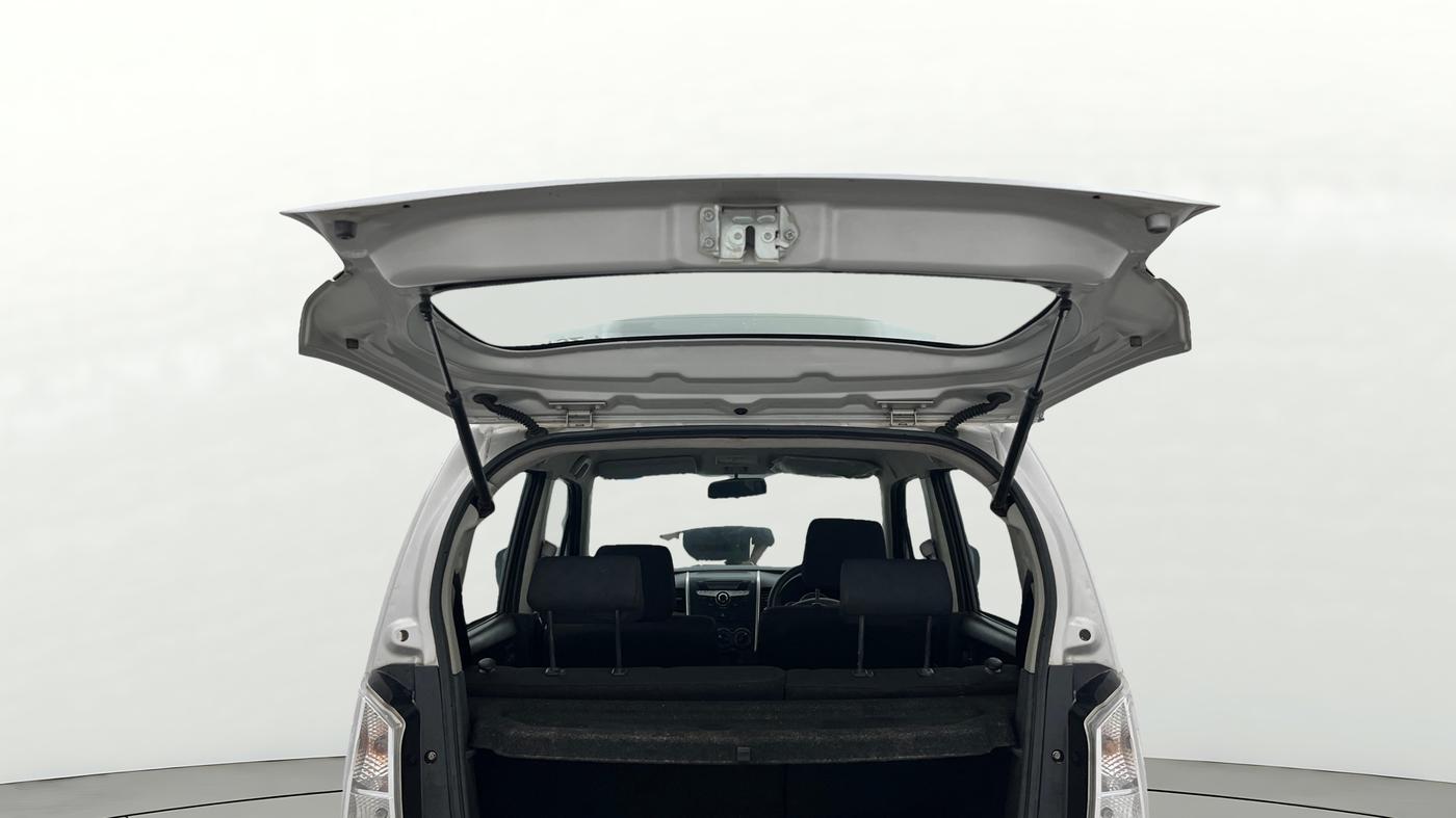 2013 Maruti Wagon R Stingray VXI, Petrol, Manual, 27,804 km, Boot Door Open