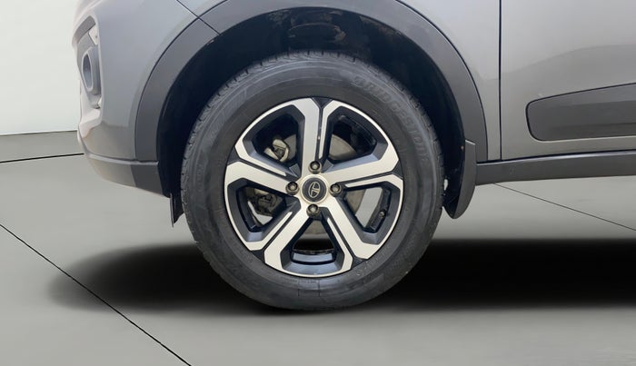 2022 Tata NEXON XZA PLUS SUNROOF PETROL, Petrol, Automatic, 63,715 km, Left Front Wheel